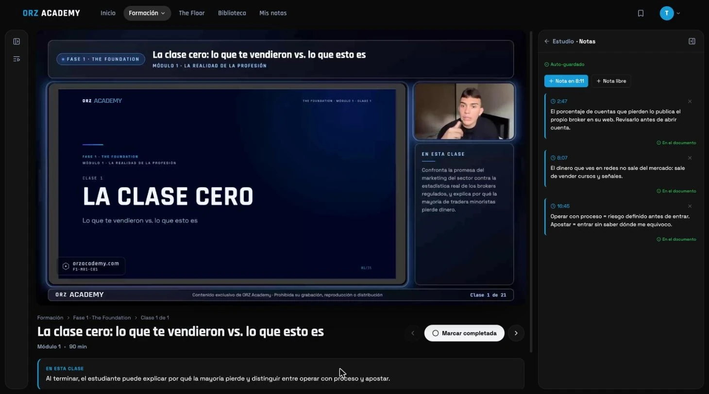 Vista de clase: el video al centro y las notas con minuto a la derecha